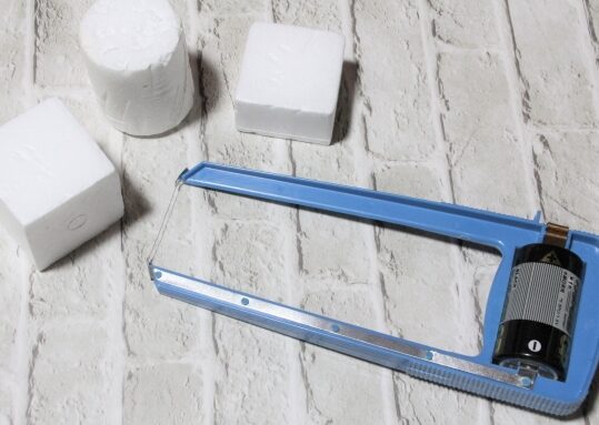 発泡スチロールを熱線カット