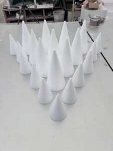 発泡スチロール円すい