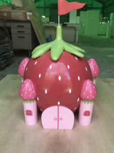 いちごのお城造形
