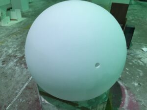 発泡スチロール球体穴あけ